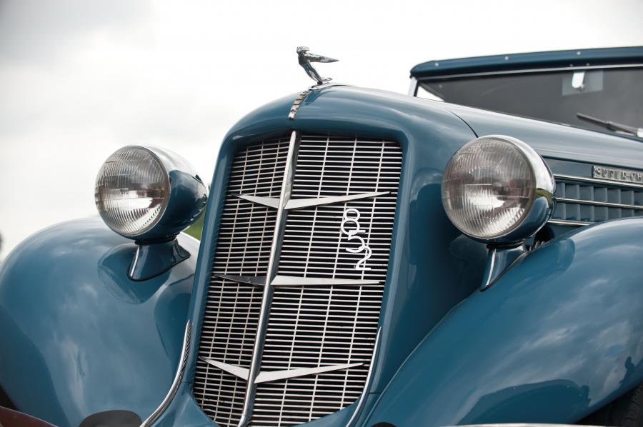 Детали экстерьера Auburn 852 SC Convertible Coupe 1936 года  (фото 21 из 50)